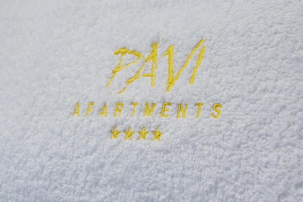 Pavi Apts Ljubljana - Private Rooftop Swimming Pool Room photo